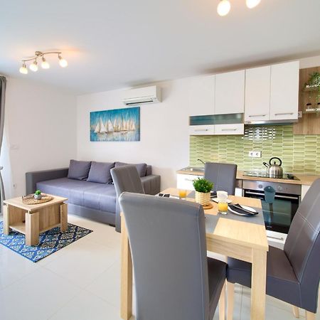 Dodo Apartments Vantacici Eksteriør bilde