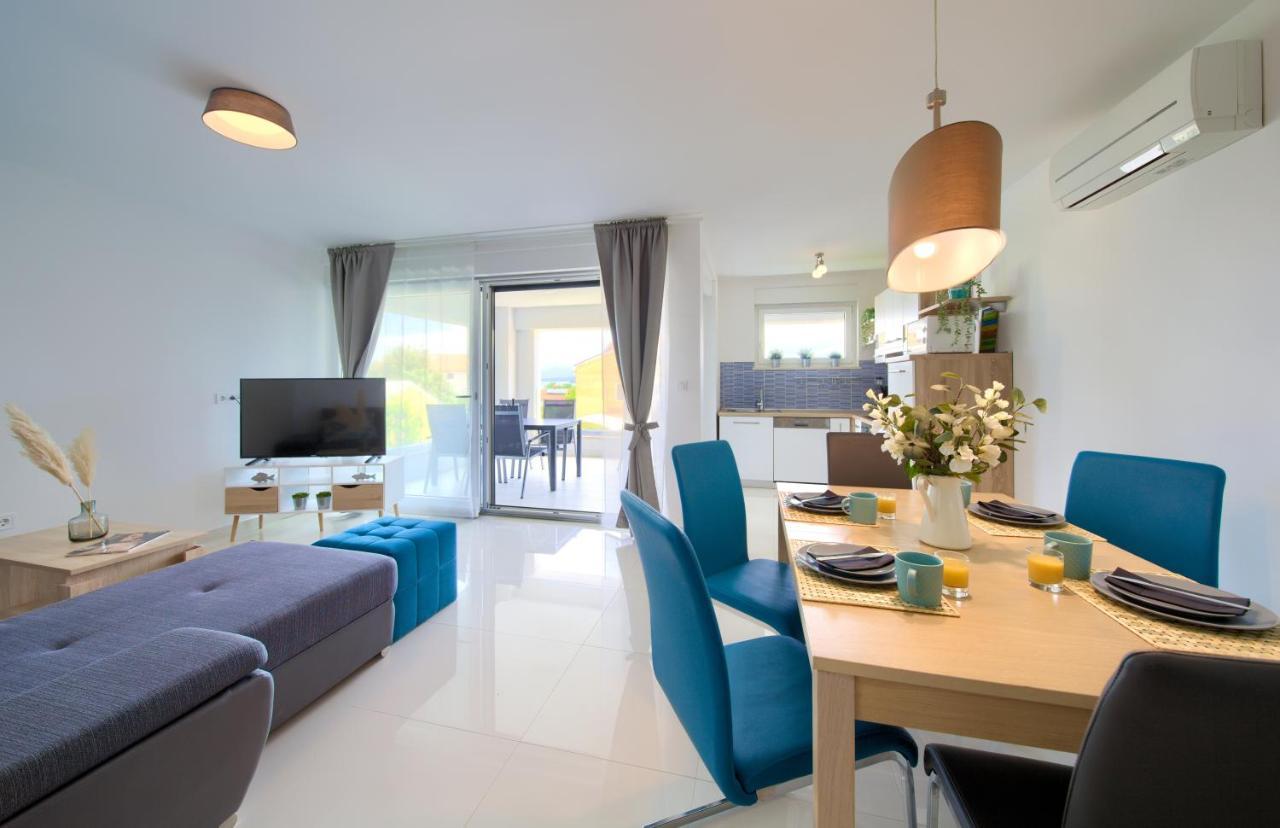 Dodo Apartments Vantacici Eksteriør bilde