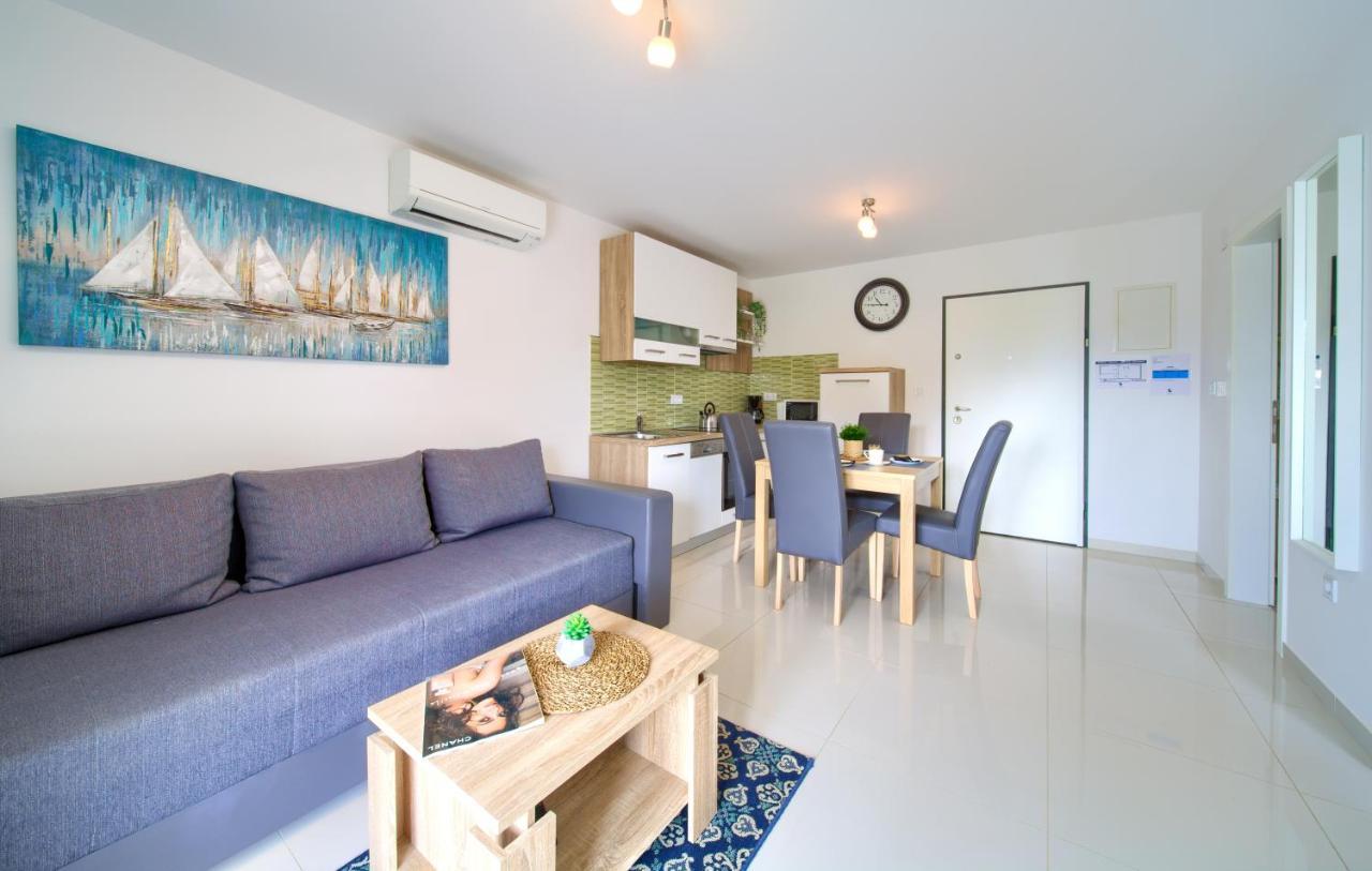 Dodo Apartments Vantacici Eksteriør bilde